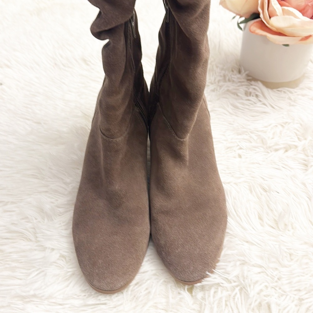 Crown Vintage Taupe Suede Slouchy Calf Heel Boots women size 6.5 - Picture 5 of 6